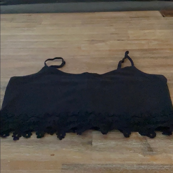 Crop top/bralette with crochet lace hem and zip - Picture 1 of 2